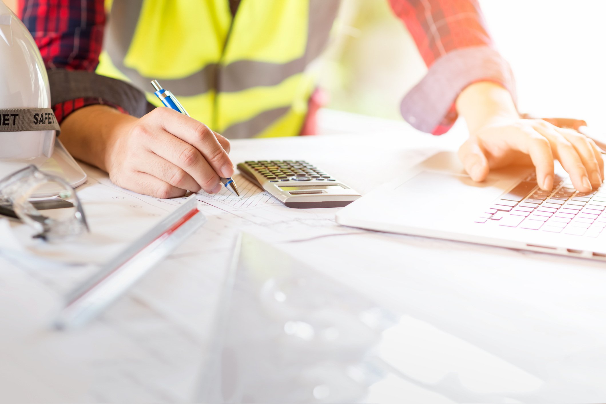 How Smart Financial Planning Helps Contractors Win Bigger Projects and Drive Growth